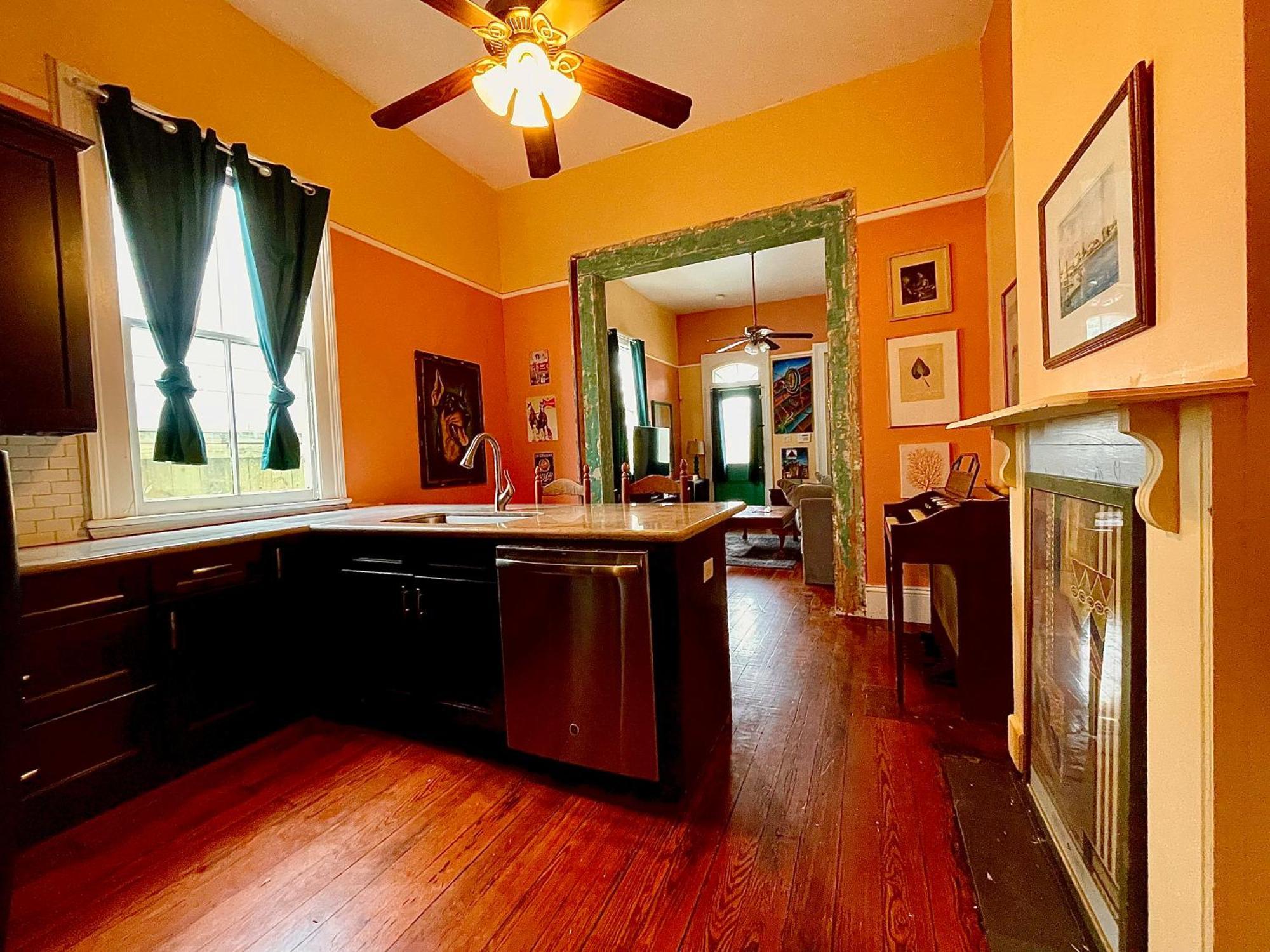 Cozy Creole - 13 Min To Superdome Holiday home